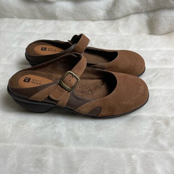 White Mountain brown leather clogs with 2”heels adjustable strap size 8.… - Picture 1 of 7